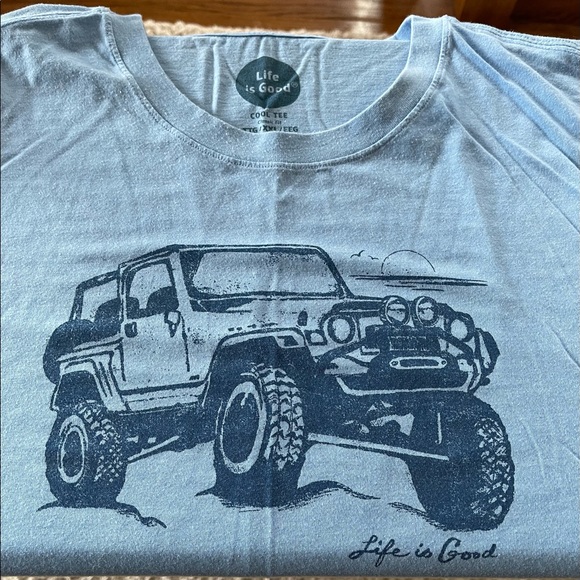 Life Is Good Tops - LIG long sleeve v-neck cool tee SZ XXL
